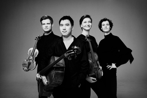 Das Notos Quartett mit Instrumenten